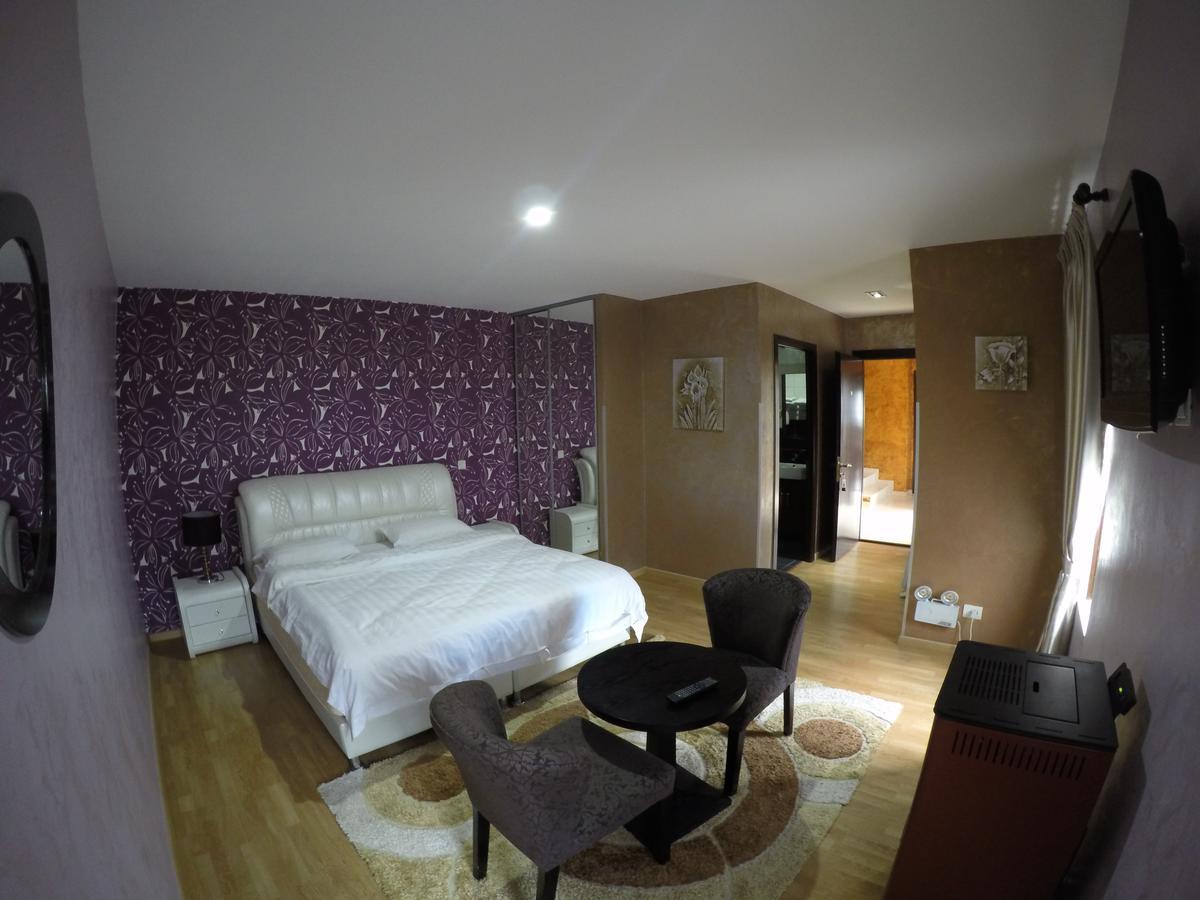 Johnny Hotel Kamenice Kültér fotó